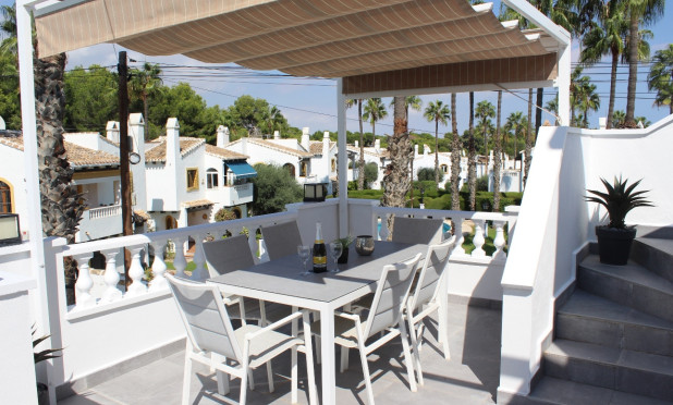 Resale - Villa - Orihuela Costa - Villamartín