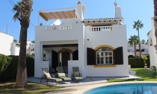 Resale - Villa - Orihuela Costa - Villamartín