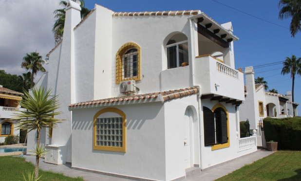 Resale - Villa - Orihuela Costa - Villamartín