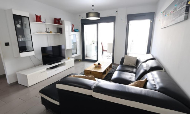 Resale - Apartment / flat - Orihuela Costa - La Zenia