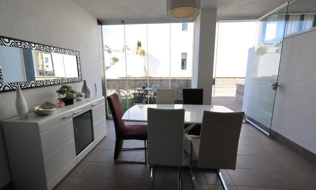 Resale - Apartment / flat - Orihuela Costa - La Zenia