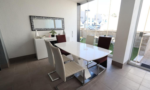 Resale - Apartment / flat - Orihuela Costa - La Zenia