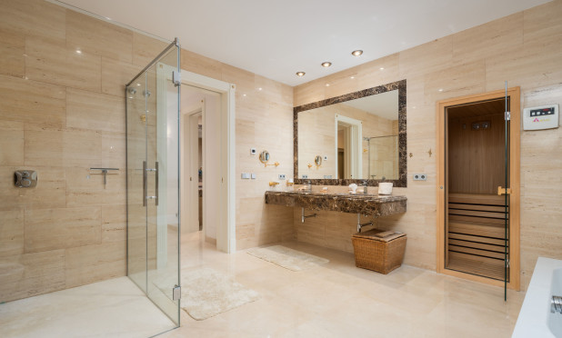 Neue Gebäude - Villa - Estepona