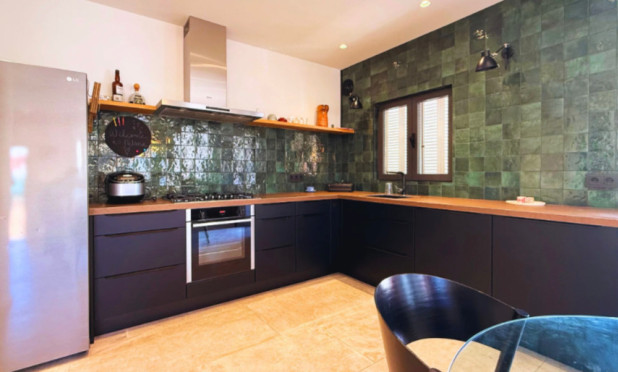 Resale - Apartment / flat - Palma - Ponent