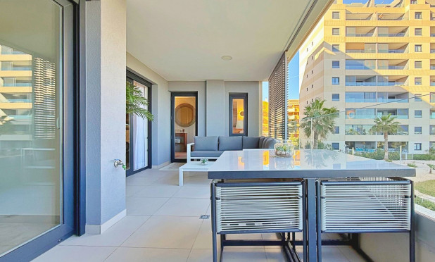 Resale - Apartment / flat - Torrevieja - Punta Prima