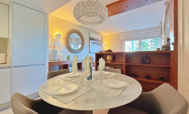 Resale - Apartment / flat - Torrevieja - Punta Prima