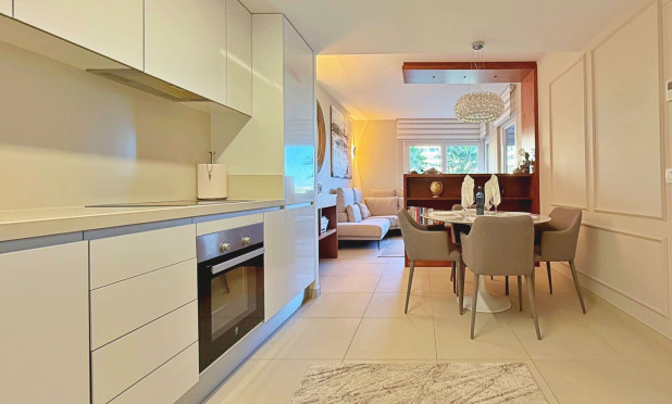 Resale - Apartment / flat - Torrevieja - Punta Prima