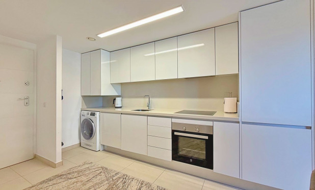 Resale - Apartment / flat - Torrevieja - Punta Prima