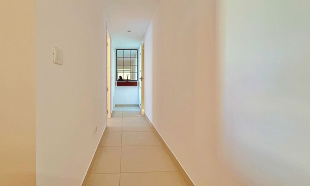 Resale - Apartment / flat - Torrevieja - Punta Prima