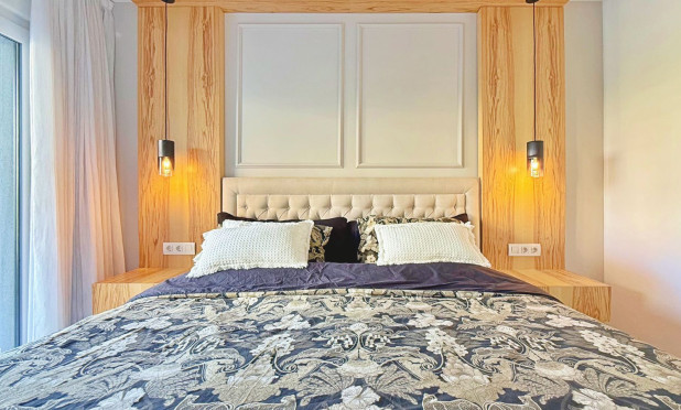 Resale - Apartment / flat - Torrevieja - Punta Prima