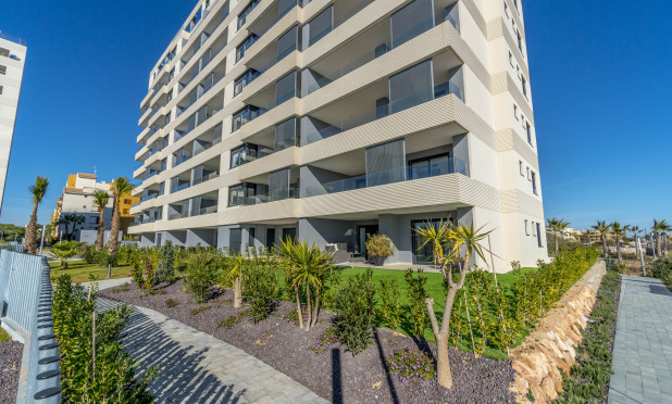 Resale - Apartment / flat - Torrevieja - Punta Prima
