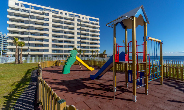 Resale - Apartment / flat - Torrevieja - Punta Prima