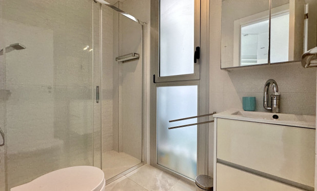 Odsprzedaż - Villa - Orihuela Costa - Lomas de Cabo Roig