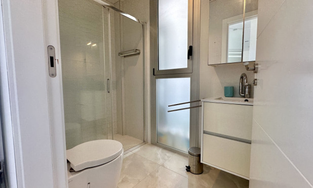 Odsprzedaż - Villa - Orihuela Costa - Lomas de Cabo Roig