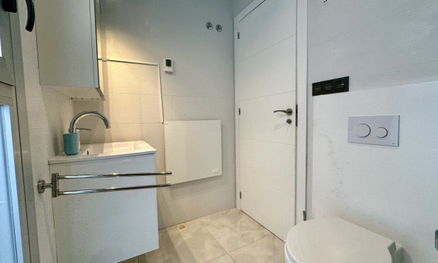 Odsprzedaż - Villa - Orihuela Costa - Lomas de Cabo Roig