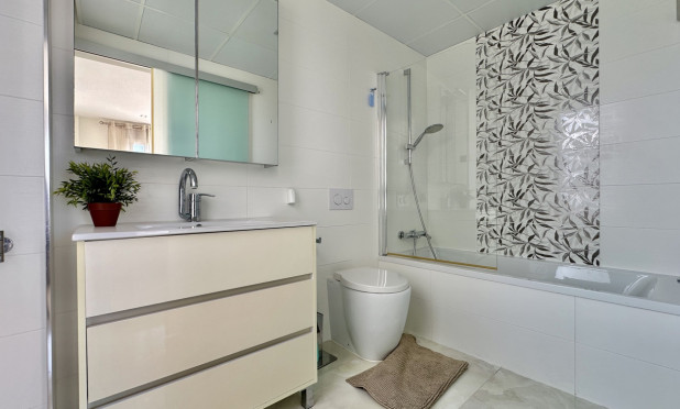 Odsprzedaż - Villa - Orihuela Costa - Lomas de Cabo Roig