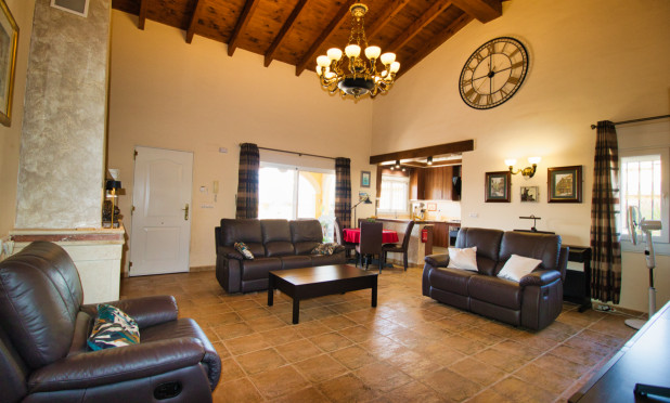 Wiederverkauf - Finca / Landgut - Orihuela