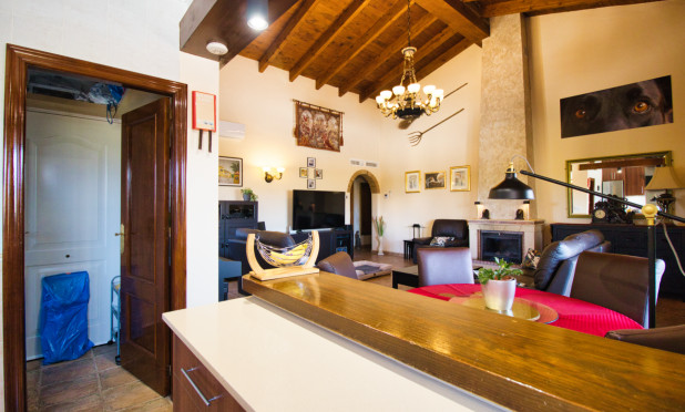 Wiederverkauf - Finca / Landgut - Orihuela