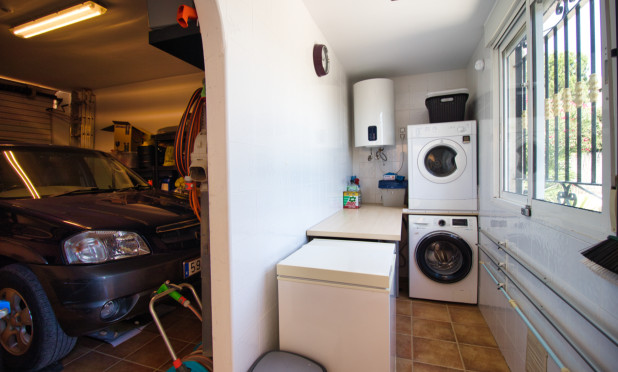 Wiederverkauf - Finca / Landgut - Orihuela