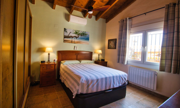 Wiederverkauf - Finca / Landgut - Orihuela