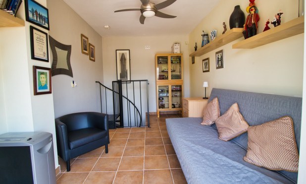 Wiederverkauf - Finca / Landgut - Orihuela