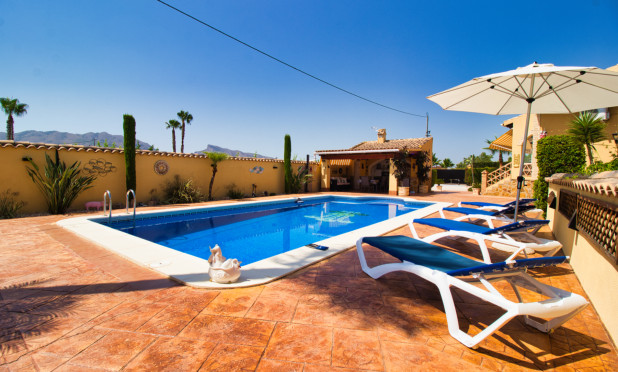 Wiederverkauf - Finca / Landgut - Orihuela