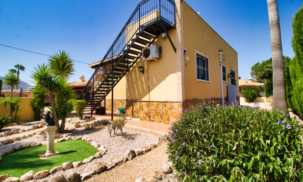 Wiederverkauf - Finca / Landgut - Orihuela