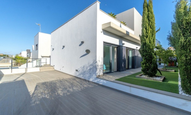 Resale - Villa - Orihuela Costa - Aguamarina