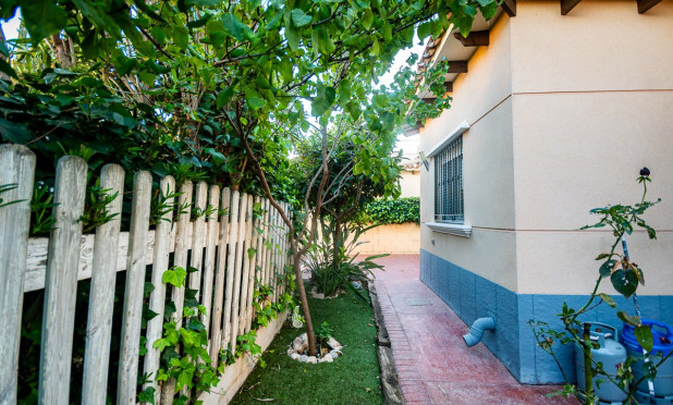 Resale - Villa - Orihuela - Benferri