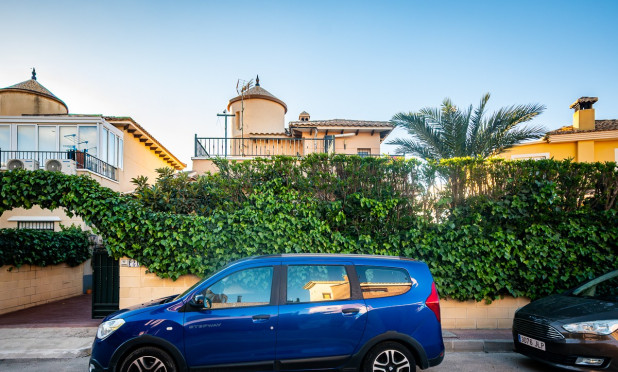 Resale - Villa - Orihuela - Benferri