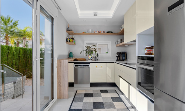 Resale - Townhouse - Ciudad Quesada - Doña pepa