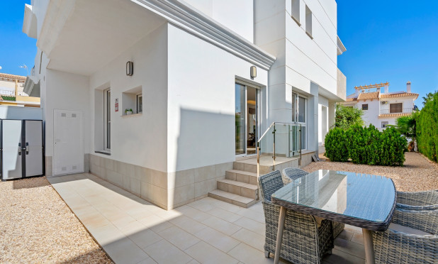 Resale - Townhouse - Ciudad Quesada - Doña pepa