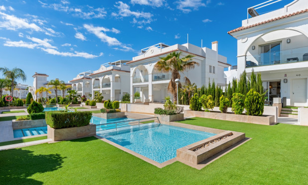 Resale - Townhouse - Ciudad Quesada - Doña pepa