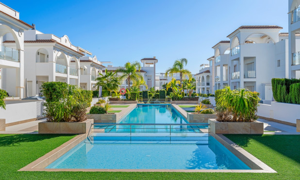 Resale - Townhouse - Ciudad Quesada - Doña pepa