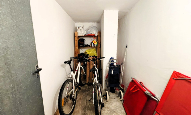 Resale - Apartment / flat - Guardamar del Segura - Puerto