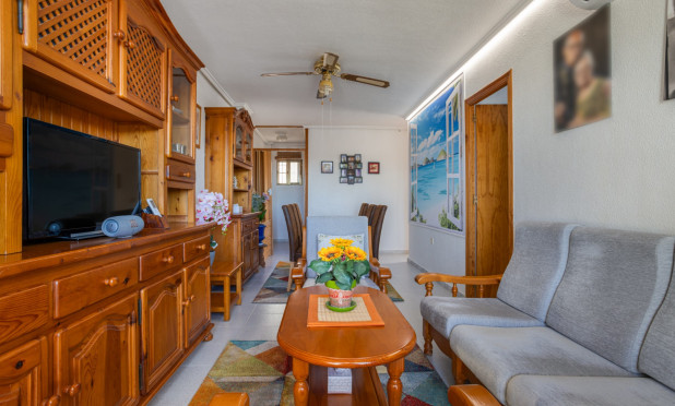Resale - Apartment / flat - Torrevieja - La Siesta