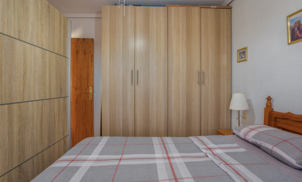 Resale - Apartment / flat - Torrevieja - La Siesta