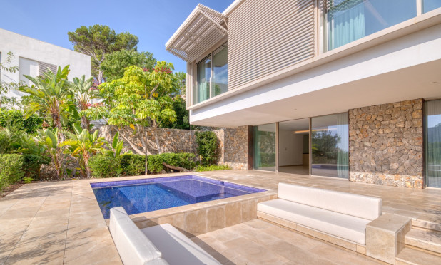 Resale - Villa - Port d'Andratx - Andratx