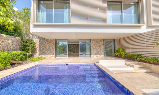 Resale - Villa - Port d'Andratx - Andratx