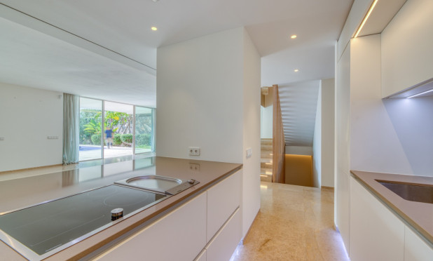 Resale - Villa - Port d'Andratx - Andratx