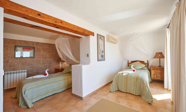 Resale - Villa - Port d'Andratx - Andratx