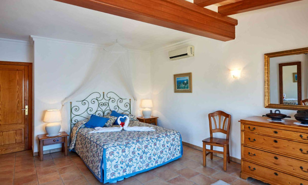 Resale - Villa - Port d'Andratx - Andratx