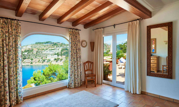 Resale - Villa - Port d'Andratx - Andratx