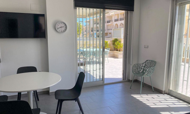 Resale - Apartment / flat - Torrevieja - torrevieja
