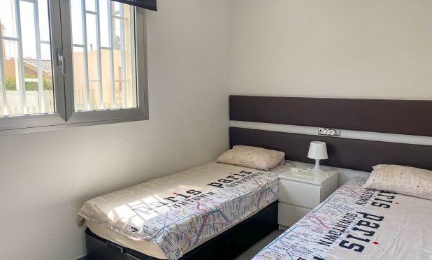 Resale - Apartment / flat - Torrevieja - torrevieja