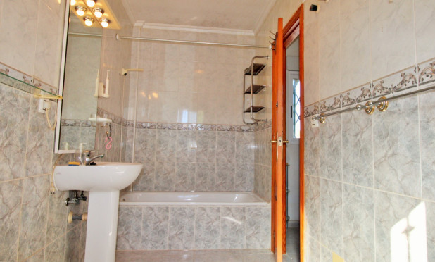 Revente - Maison de ville - Villamartín