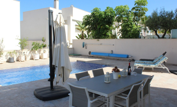 Reventa - Villa - San Miguel de Salinas