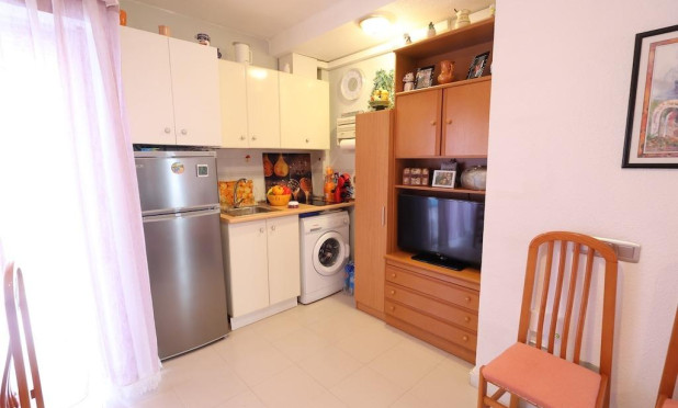 Resale - Apartment / flat - Torrevieja - La Mata