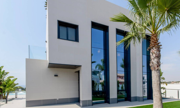 Obra nueva - Villa - Orihuela