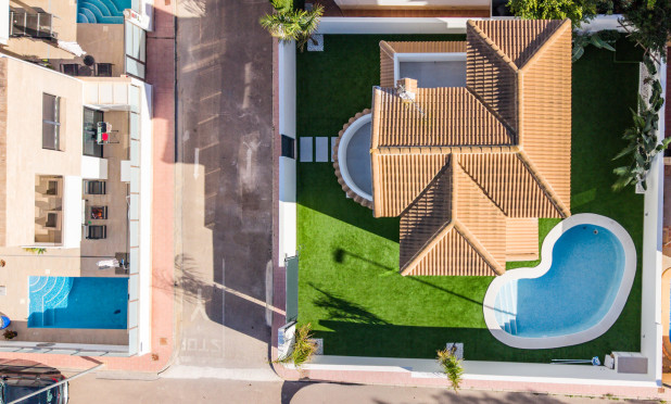 Nowy budynek - Villa - Orihuela Costa